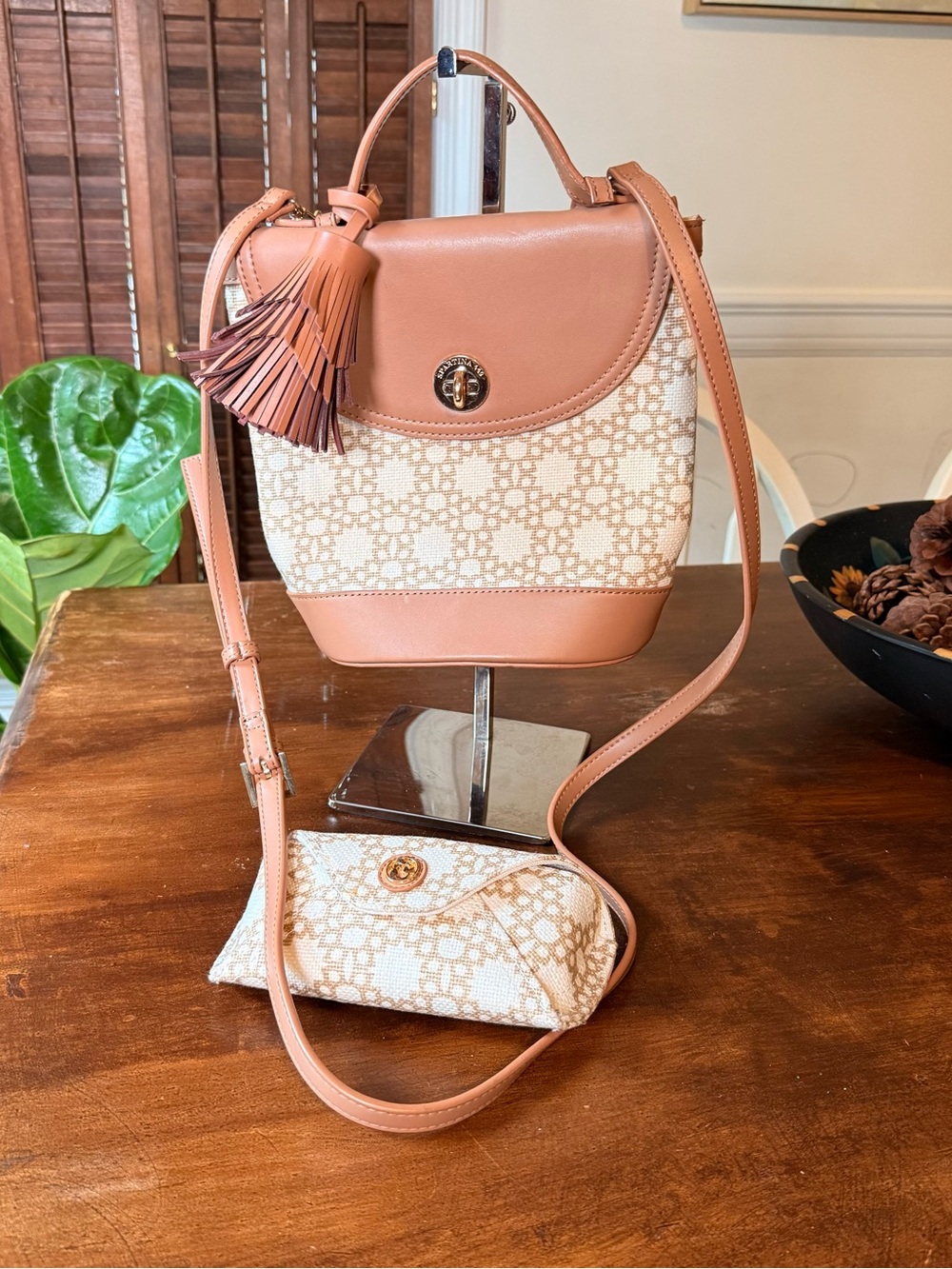 Spartina 449 Bucket Crossbody Bag Medallion with hanging tassel + Sunglass Case